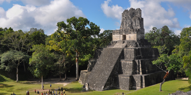 Tikal_Temple_II.jpg